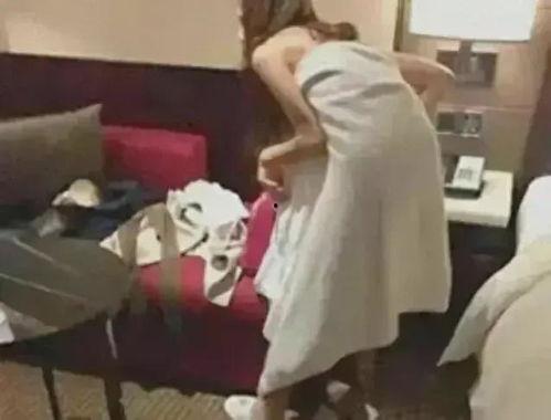 吃瓜富婆视频大全免费观看,吃瓜富婆视频大全,揭秘豪门生活幕后 第3张 吃瓜富婆视频大全免费观看,吃瓜富婆视频大全,揭秘豪门生活幕后 第3张