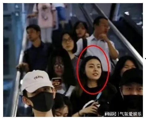 站姐爆料视频在哪看到,独家视角捕捉明星幕后瞬间 第3张 站姐爆料视频在哪看到,独家视角捕捉明星幕后瞬间 第3张