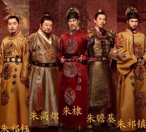 未来之役最新爆料礼服,科幻与时尚的完美融合 第2张 未来之役最新爆料礼服,科幻与时尚的完美融合 第2张