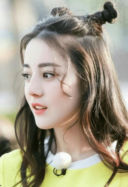 圈内人爆料迪丽热巴杨洋,圈内人爆料背后的故事