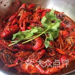 四川小龙虾爆料视频播放,视频播放量惊人，揭秘美食背后的故事
