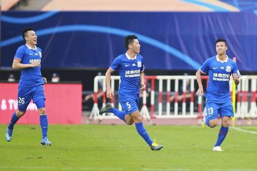 上港足球爆料视频大全最新,揭秘赛场幕后精彩瞬间 第3张 上港足球爆料视频大全最新,揭秘赛场幕后精彩瞬间 第3张