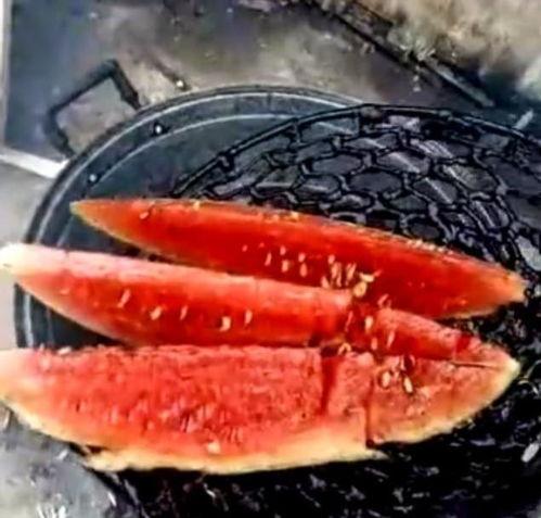 暗黑爆料免费吃瓜,揭秘免费吃瓜背后的秘密 第3张 暗黑爆料免费吃瓜,揭秘免费吃瓜背后的秘密 第3张