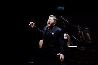 海波爆料魏榕国外唱歌视频